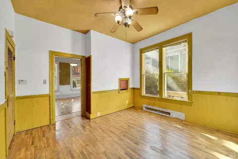 Living - 844 Kentucky St, Vallejo, CA 94590 photo 5 of 5