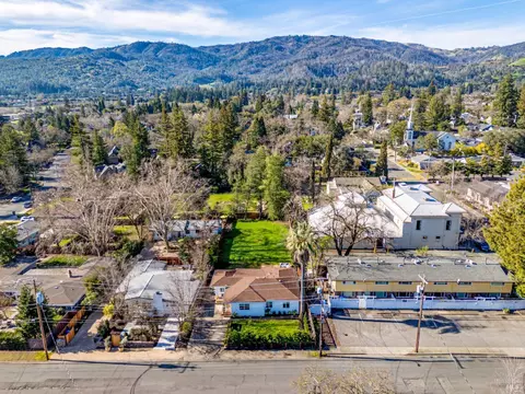 1133 Oak Ave, Saint Helena, CA 94574