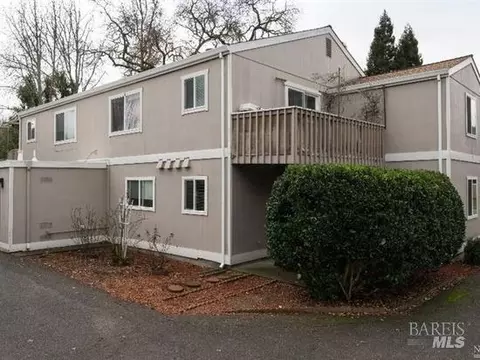 2900 Yulupa Ave, Santa Rosa, CA 95405