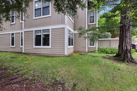 Exterior - 603 Cherry Ave, Sonoma, CA 95476 photo 5 of 9