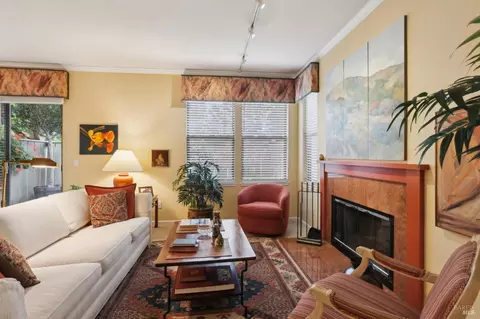 Living - 603 Cherry Ave, Sonoma, CA 95476 photo 3 of 4