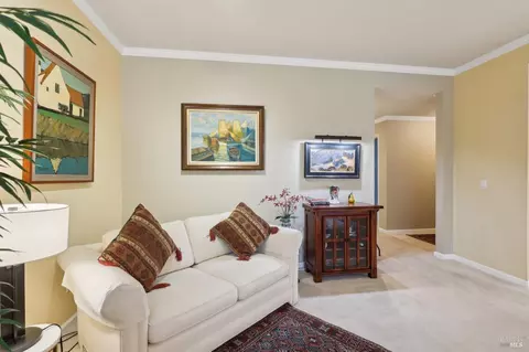 Living - 603 Cherry Ave, Sonoma, CA 95476 photo 2 of 4