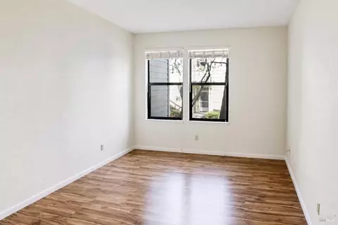 Bedroom - 615 Cherry Ave, Sonoma, CA 95476 photo 4 of 4
