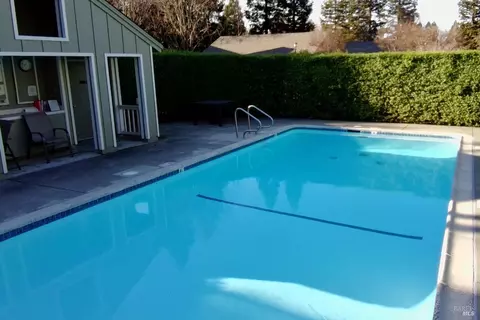 Exterior - 615 Cherry Ave, Sonoma, CA 95476 photo 4 of 4