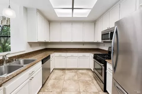 Kitchen - 615 Cherry Ave, Sonoma, CA 95476 photo 2 of 3