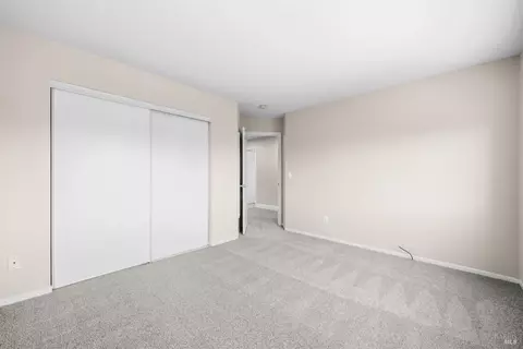 Bedroom - 1833 Roseleaf Dr, Fairfield, CA 94534 photo 6 of 11