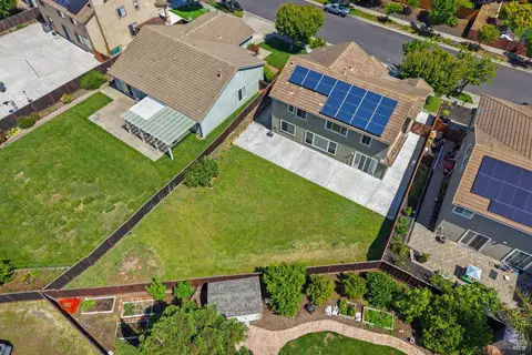 View/Area - 1833 Roseleaf Dr, Fairfield, CA 94534 photo 8 of 14