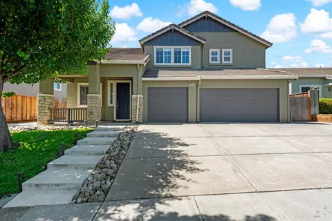 Exterior - 1833 Roseleaf Dr, Fairfield, CA 94534 photo 15 of 19