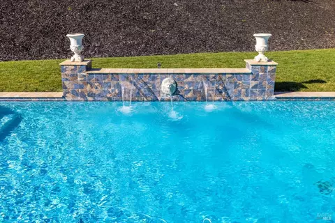 Exterior - 685 Elderberry Loop, Vacaville, CA 95688 photo 6 of 15