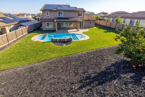 Exterior - 685 Elderberry Loop, Vacaville, CA 95688 photo 12 of 15