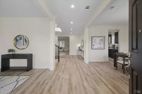 Entry Way - 685 Elderberry Loop, Vacaville, CA 95688 photo 2 of 15