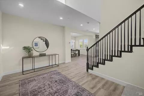 Entry Way - 685 Elderberry Loop, Vacaville, CA 95688 photo 4 of 15
