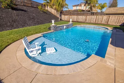Exterior - 685 Elderberry Loop, Vacaville, CA 95688 photo 7 of 15