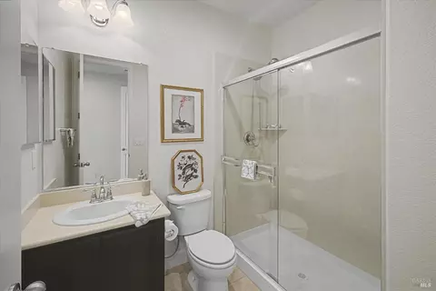 Bath - 685 Elderberry Loop, Vacaville, CA 95688 photo 1 of 5