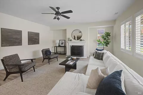 Living - 685 Elderberry Loop, Vacaville, CA 95688 photo 4 of 4