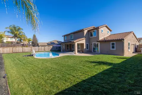Exterior - 685 Elderberry Loop, Vacaville, CA 95688 photo 11 of 15