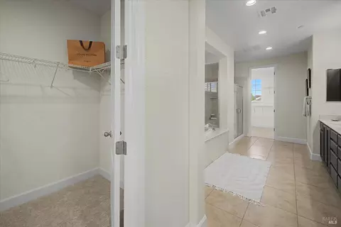 Entry Way - 685 Elderberry Loop, Vacaville, CA 95688 photo 13 of 15