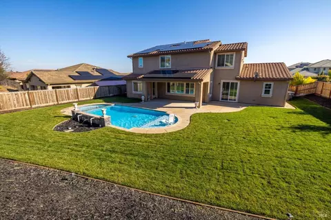 Exterior - 685 Elderberry Loop, Vacaville, CA 95688 photo 13 of 15