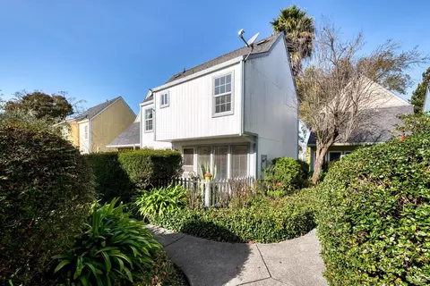Exterior - 8356 Windmill Farms Dr, Cotati, CA 94931 photo 4 of 8
