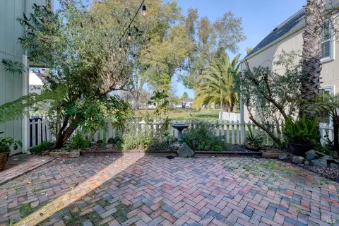 Exterior - 8356 Windmill Farms Dr, Cotati, CA 94931 photo 7 of 8