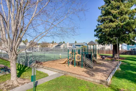 Exterior - 8356 Windmill Farms Dr, Cotati, CA 94931 photo 3 of 8
