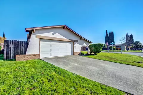 Exterior - 2202 Sandpiper Dr, Fairfield, CA 94533 photo 6 of 22
