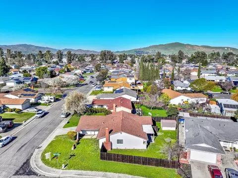 View/Area - 2202 Sandpiper Dr, Fairfield, CA 94533 photo 6 of 11