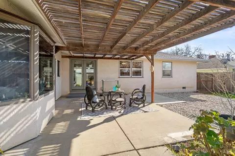 Exterior - 1179 Oakwood Ave, Vallejo, CA 94591 photo 4 of 9