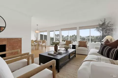 835 S Eliseo Dr, Greenbrae, CA 94904