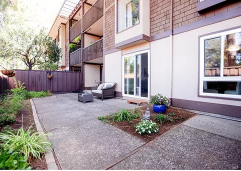 81 Forest Ln, San Rafael, CA 94903