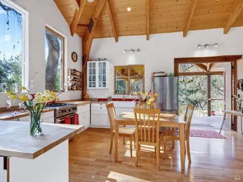 11641 Hwy 128, Healdsburg, CA 95448