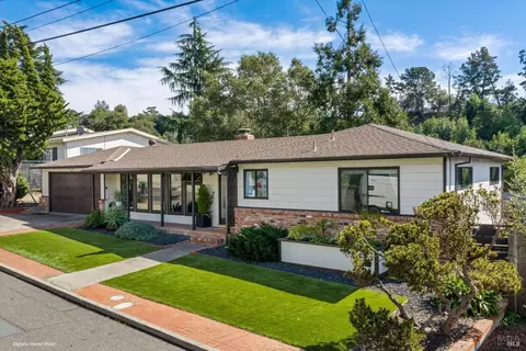 3990 Fairway Ave, Oakland, CA 94605