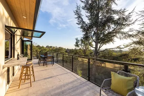Exterior - 559 E Spring St, Napa, CA 94559 photo 11 of 20