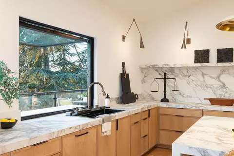 Kitchen - 559 E Spring St, Napa, CA 94559 photo 6 of 12