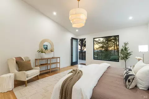 Bedroom - 559 E Spring St, Napa, CA 94559 photo 2 of 8