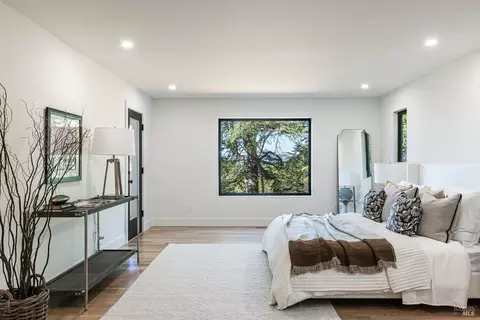 Bedroom - 559 E Spring St, Napa, CA 94559 photo 7 of 8