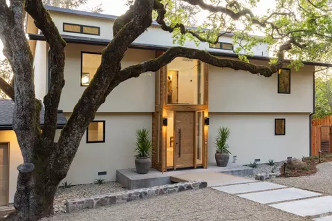 Exterior - 559 E Spring St, Napa, CA 94559 photo 17 of 20