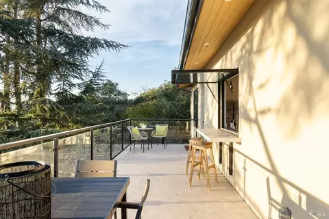 Exterior - 559 E Spring St, Napa, CA 94559 photo 9 of 20