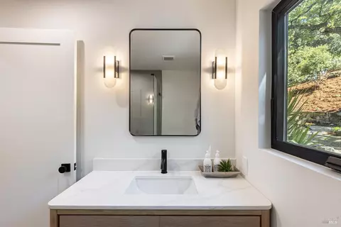 Bath - 559 E Spring St, Napa, CA 94559 photo 5 of 6
