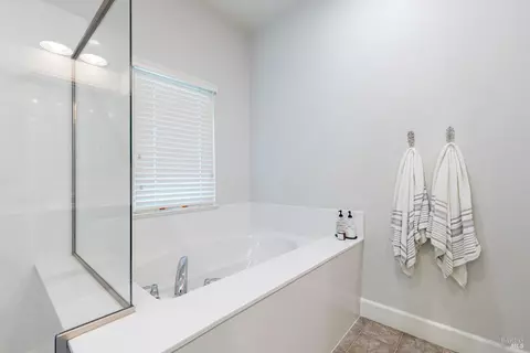 417 Jacquelyn Ln, Petaluma, CA 94952 photo 27