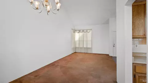 Living - 22 Brighton Dr, Vallejo, CA 94591 photo 4 of 9