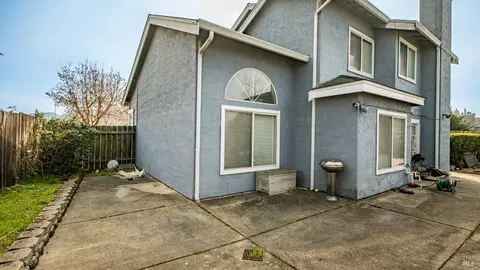 Exterior - 22 Brighton Dr, Vallejo, CA 94591 photo 8 of 10