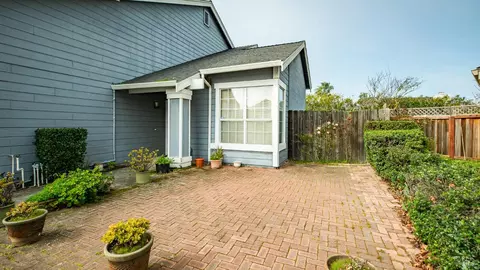 Exterior - 22 Brighton Dr, Vallejo, CA 94591 photo 4 of 10