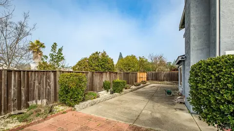 Exterior - 22 Brighton Dr, Vallejo, CA 94591 photo 5 of 10
