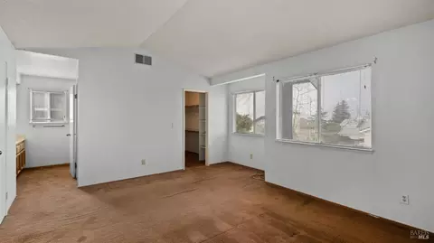 Bedroom - 22 Brighton Dr, Vallejo, CA 94591 photo 4 of 7