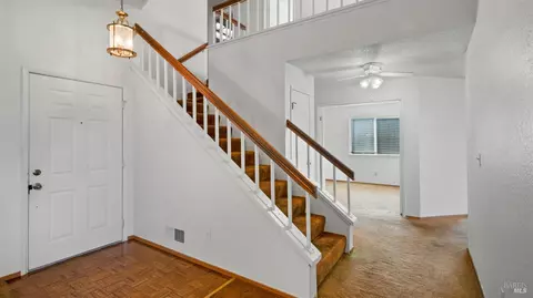 Entry Way - 22 Brighton Dr, Vallejo, CA 94591 photo 1 of 3