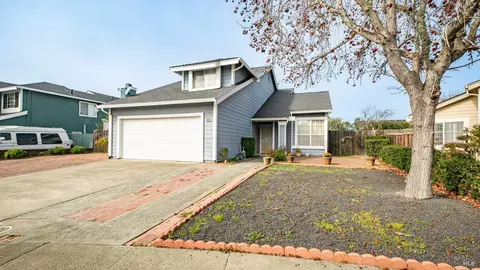 Exterior - 22 Brighton Dr, Vallejo, CA 94591 photo 2 of 10