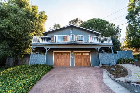 3607 Shoreline View Way, Kelseyville, CA 95451
