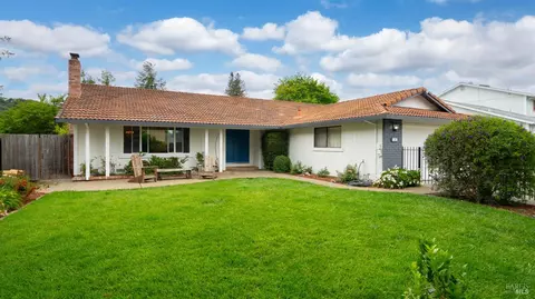 3 Miranda Ct, Novato, CA 94947