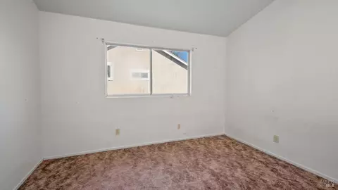 Bedroom - 157 James River Rd, Vallejo, CA 94591 photo 4 of 8